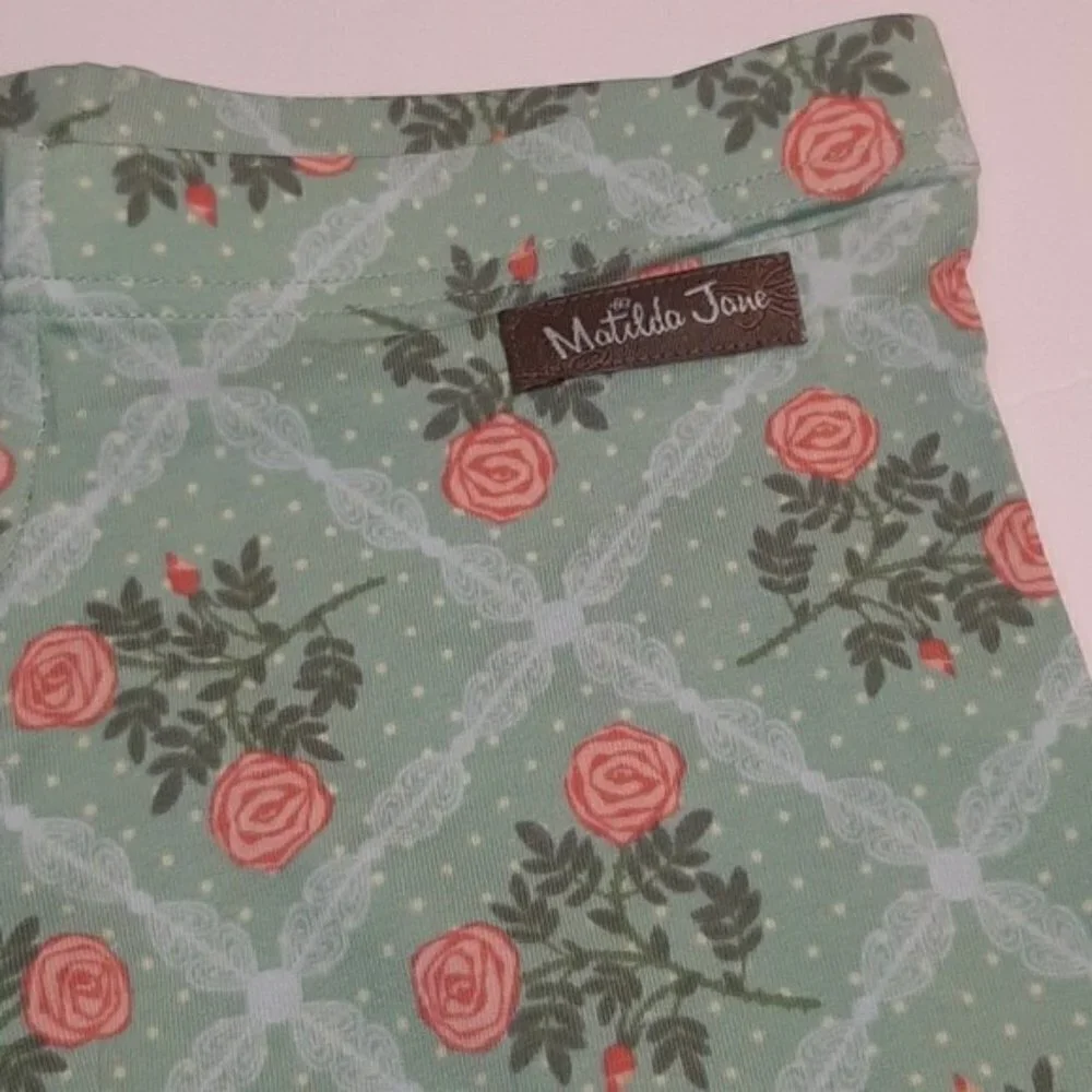 Matilda Jane Going Green shorts size 8 New girl